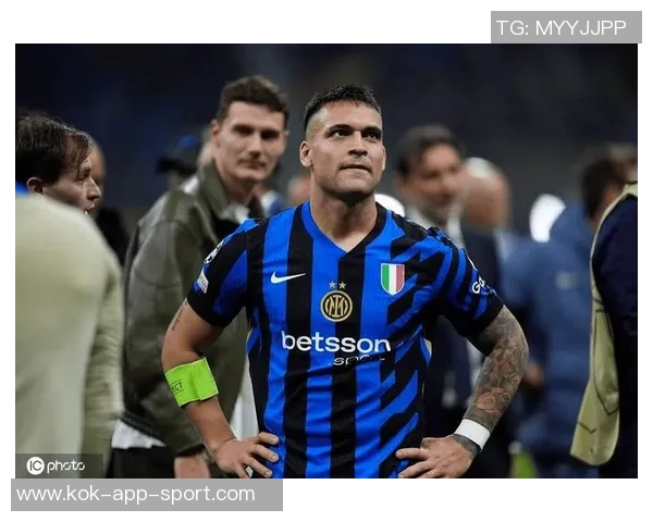 一日蓝黑终生蓝黑国米官方致敬哲科展现忠诚与热爱